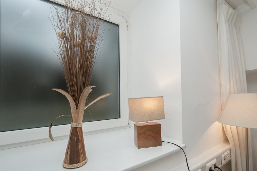 Appartements In Der Historischen Deichstrasse Contactless Check In Hamburg Phòng bức ảnh